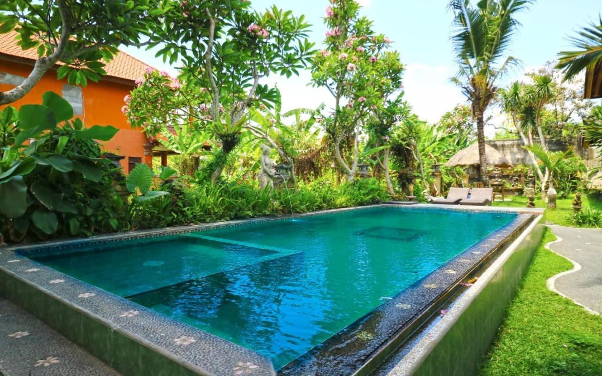 Ubud Kerta City Hotel Exterior photo